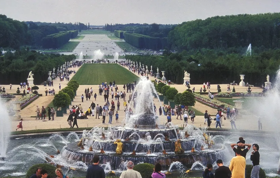 Watch the Musical Fountain Shows