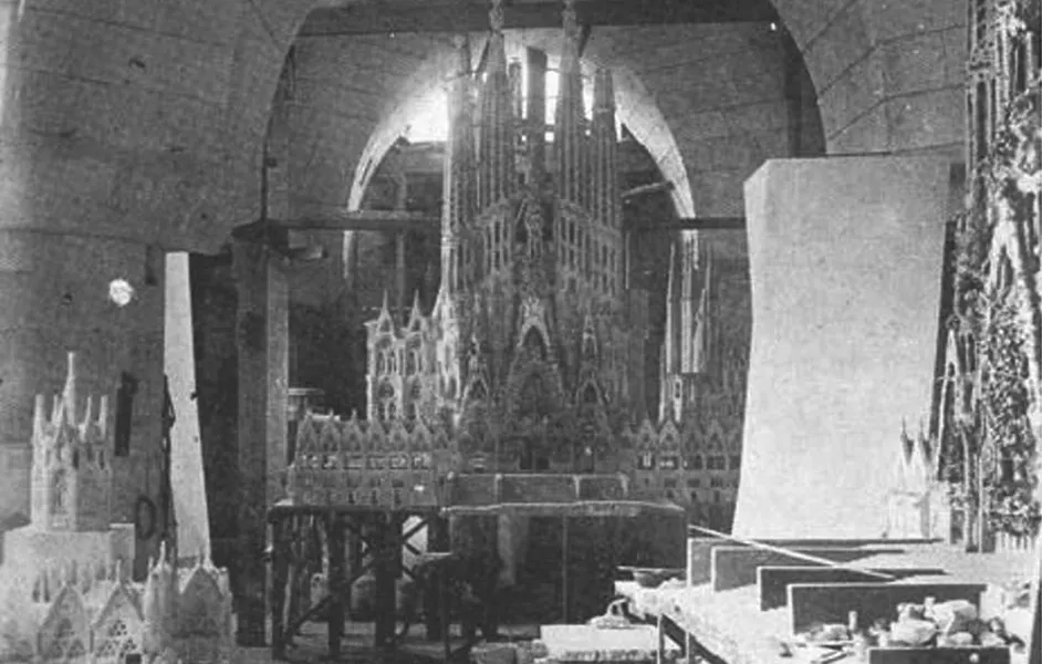 How to Get to Sagrada Família?