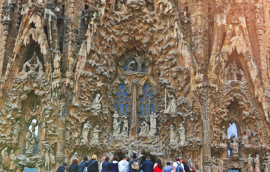 Other Must-See Attractions in Spain (Especially Around Barcelona)