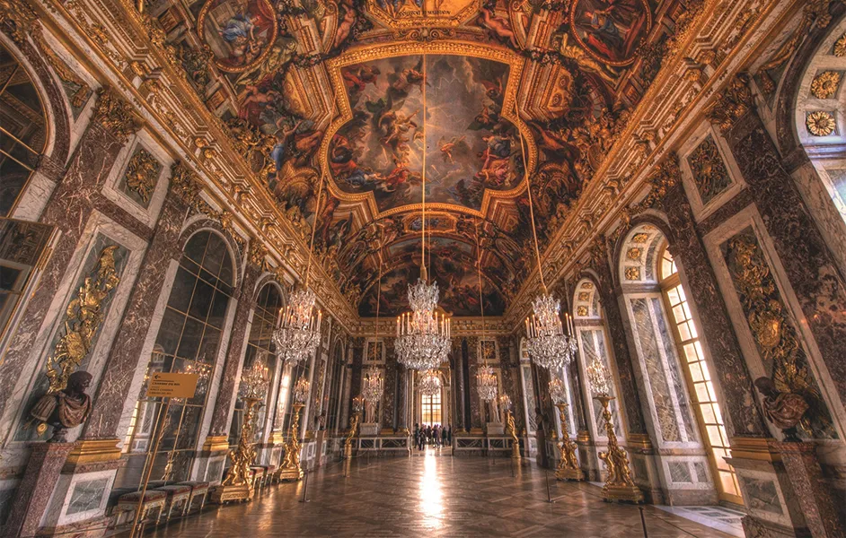 things-to-see-in-versailles- Hall of Mirrors